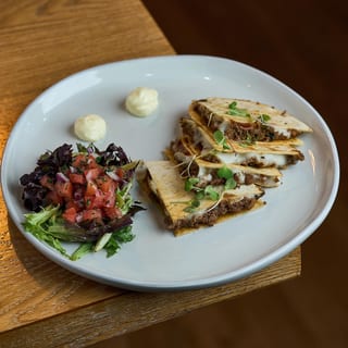 Quesadillas De Res / Beef Quezadilla