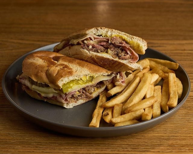 Cubano / Cuban Sandwich.
